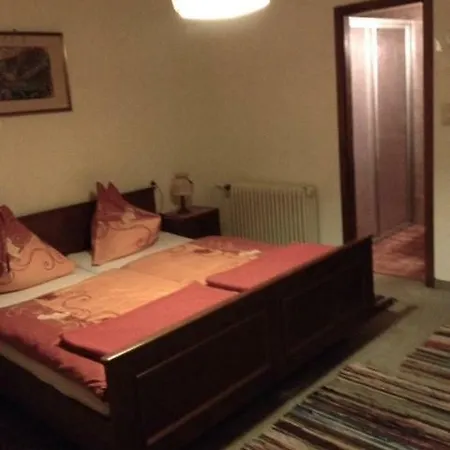 Charlotte 住宿加早餐酒店 3*