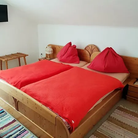 Charlotte לינה וארוחת בוקר באד גסטיין